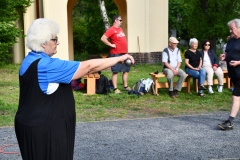 První turnaj Polabské ligy v pétanquu na zahradě Klementinky