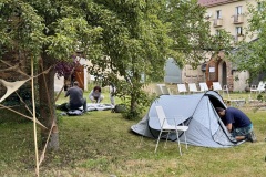 Přespávačka v zahradě